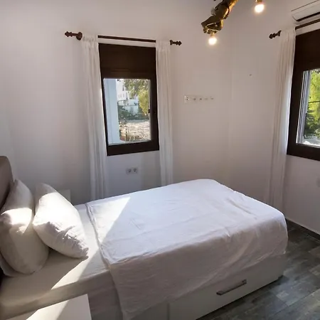 빌라 Enjoy 4br Wprivate Garden In Trkbk *