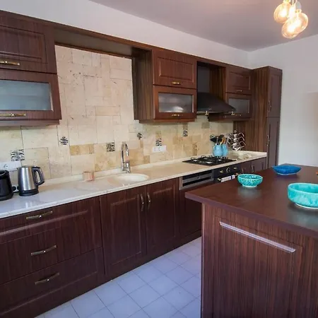 Enjoy 4br Wprivate Garden In Trkbk 빌라 Bodrum