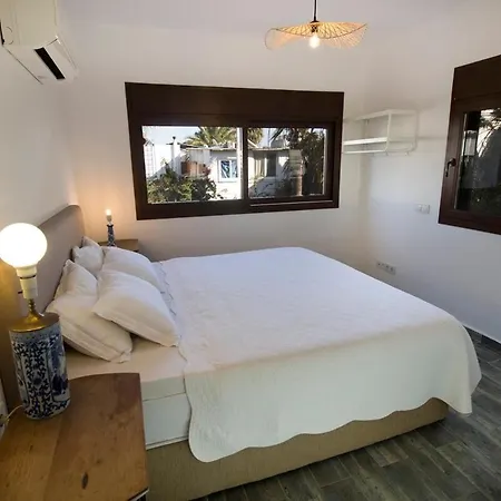Enjoy 4br Wprivate Garden In Trkbk Bodrum