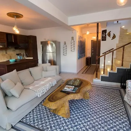 Enjoy 4br Wprivate Garden In Trkbk Bodrum